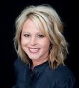 Profile picture for Lindsey Schlomann