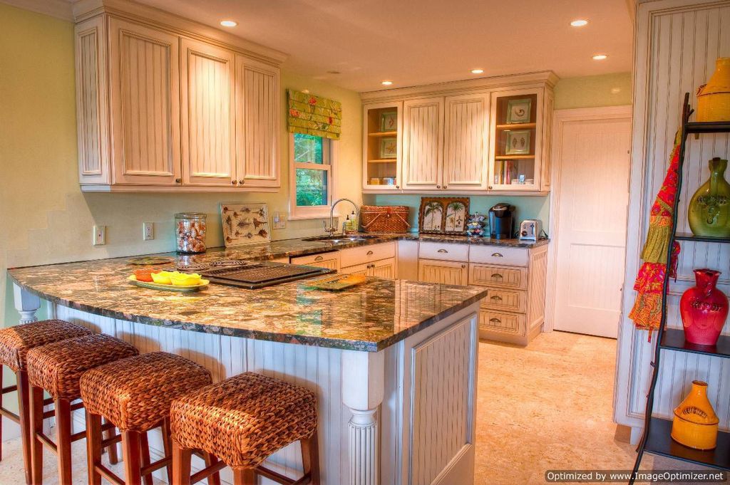 Cottage Kitchen with electric cooktop, Pottery barn seagrass backless barstool, Paint 1, Standard height, flat door, Casement