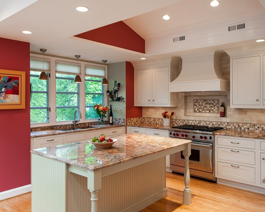 Cottage Kitchen with partial backsplash, L-shaped, Ceramic Tile, Kitchen island, can lights, Casement, High ceiling