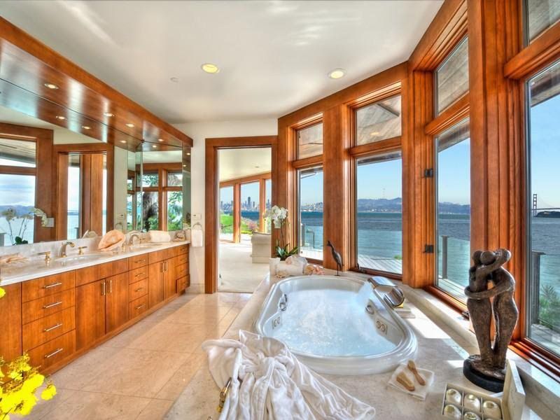 Modern Master Bathroom with Casement, Emser Limestone - Gascogne Beige, partial backsplash, DanyaB Couple Caress Figurine