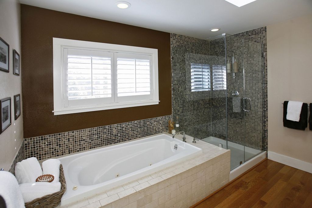 Contemporary Master Bathroom with drop in bathtub, Shower, Standard height, can lights, Master bathroom, Wall Tiles, Casement