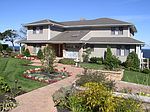 12 Bluffview Ct, Miller Place, NY