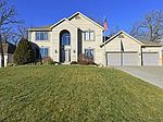 5076 Edgewater Dr, Savage, MN