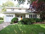 42 Soundview Dr, Port Washington, NY