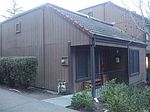 2 Arboleda Cir, Fairfax, CA