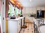 6 Willett Pond Rd, Westwood, MA