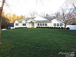 21 Great Oak Rd, Saint James, NY