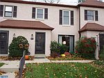 47 Parkridge Dr, Bryn Mawr, PA