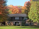 9539 Greystone Pkwy, Brecksville, OH