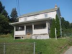 225 E 4th St, Derry, PA