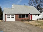 63 Kenwood Dr S, Levittown, PA