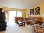 1321 S Finley Rd APT 110, Lombard, IL