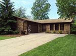 516 Hampton Cir, Bartlett, IL