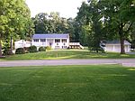 740 E Main St, Maple Rapids, MI