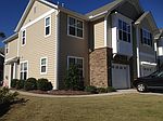 212 Suffolk Green Ln, Morrisville, NC