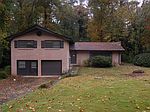 4438 Lake Breeze Dr, Stone Mountain, GA