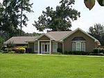 9 E Lake Rd, Hattiesburg, MS