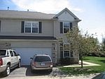 592 Shakespeare Dr, Grayslake, IL