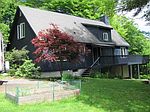 4346 Trestle Lake Dr, Munnsville, NY