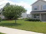 2167 Rebecca Cir, Montgomery, IL