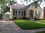 1004 Saint Julian St, Pekin, IL