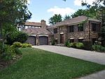 4463 Fender Rd, Lisle, IL
