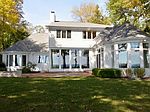 6730 N Lake Dr, Milwaukee, WI