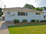 6035 Stark Dr, Brook Park, OH