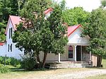 9142 Narrow Gauge Rd, Beulah, MI