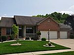 800 Deerhurst Dr, Vandalia, OH