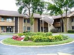 2101 W Good Hope Rd UNIT 213, Glendale, WI