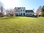 7 Bartlett Rd, Middletown, RI