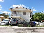 828-830 NW 23 Ct, Miami, FL