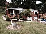 135 Winifred Dr, Pittsburgh, PA