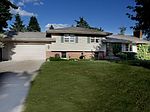 7800 Florida Cir N, Brooklyn Park, MN