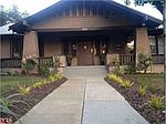 902 N Los Robles Ave, Pasadena, CA