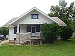 108 Elm Ave NW, Mitchellville, IA