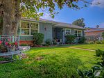 10212 Woodley Ave, North Hills, CA