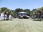 25 Bay Point Rd, St Helena Is, SC