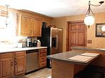 32 Lincoln Cir, Northbridge, MA