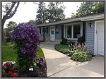 W182N8935 Princeway Dr, Menomonee Falls, WI