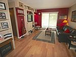 141 W North St, Waukesha, WI