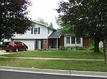 73 Pinewood Dr, West Seneca, NY