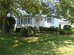 877 Lincoln Ave, Lockport, NY