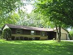 1111 Honey Creek Rd, Oshkosh, WI