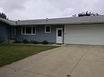 708 3rd Ave NE, Hillsboro, ND