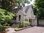 11 Davidson Rd, Wakefield, MA
