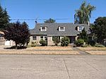 915 River St, Lebanon, OR