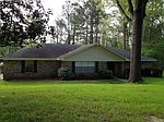 301 Longwood Dr, Vicksburg, MS