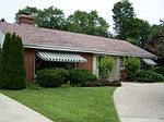 S23W23182 Lookout Dr, Waukesha, WI